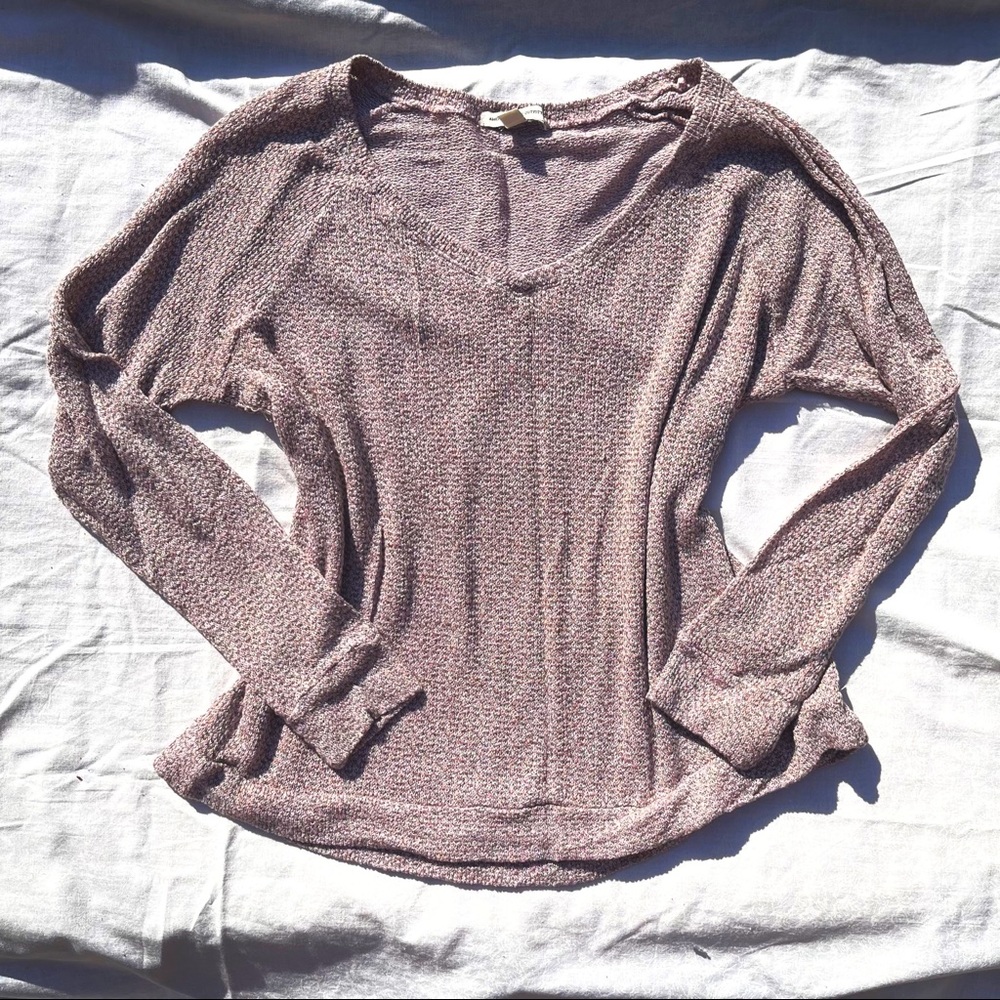 American Eagle Outfitters Mauve Knit V-Neck Long Sleeve Top